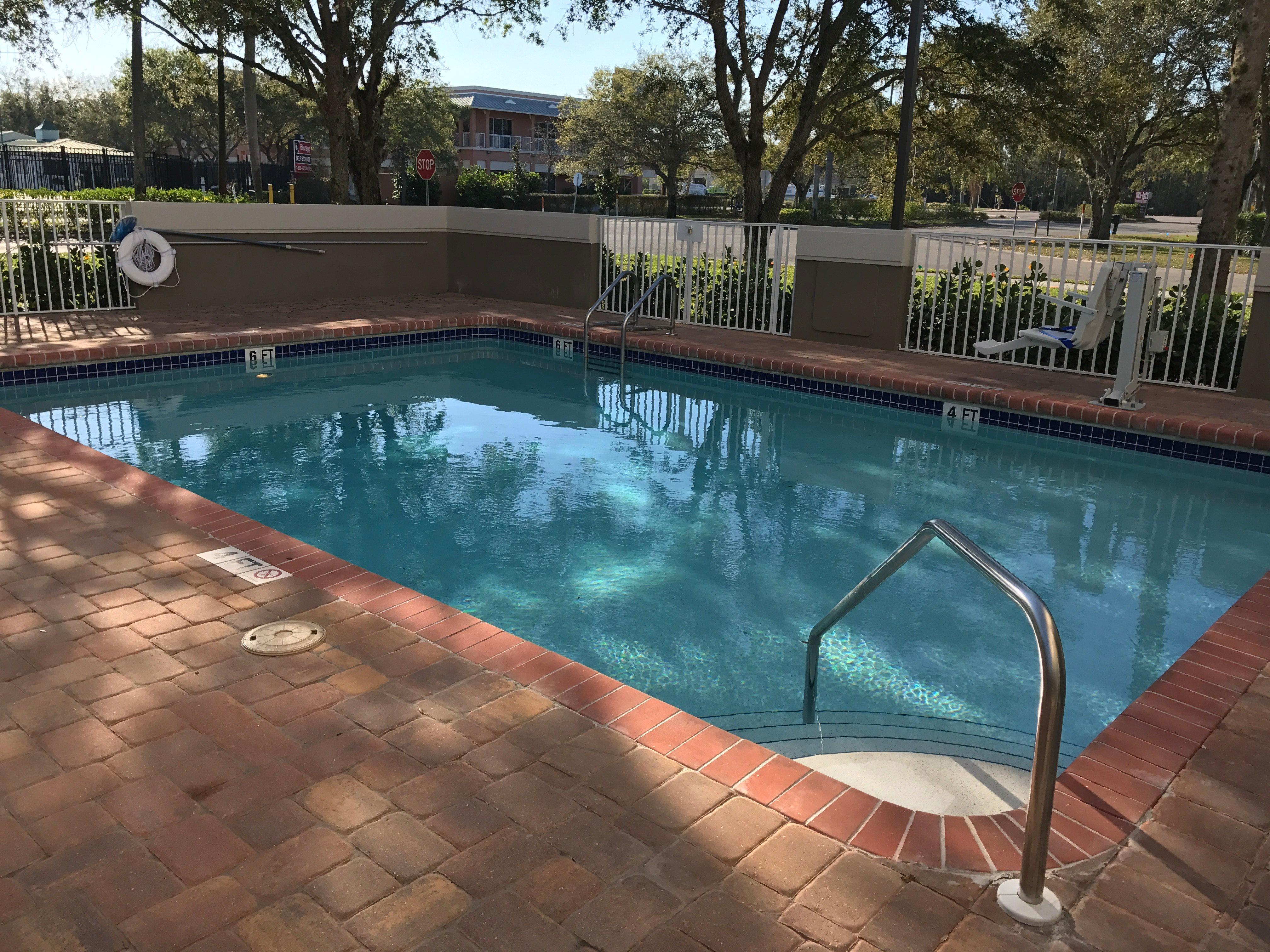 Holiday Inn Express - Naples South - I-75, An Ihg Hotel Exterior photo